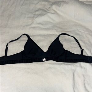 ALO Yoga Black airlift line up bra